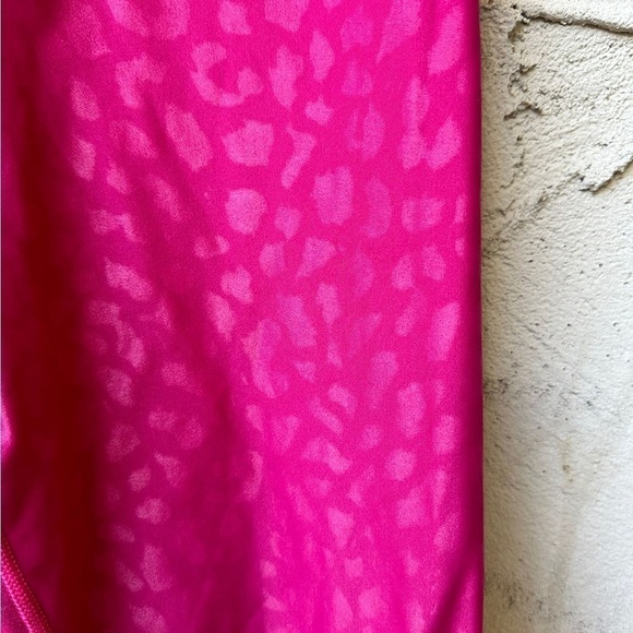Carbon38 Leopard Takara Shine Leggings Magenta Size M - Picture 8 of 10